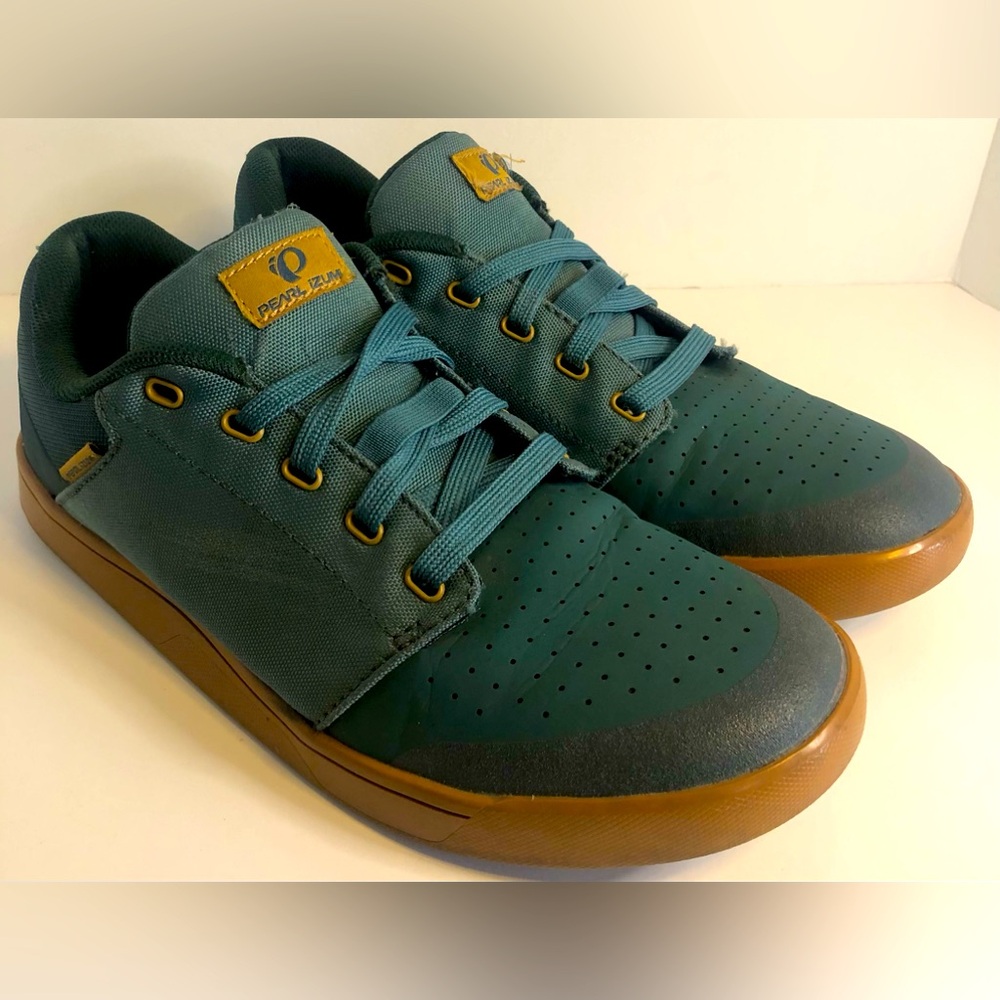Pearl Izumi Flow Mens Gum Bottom Bike Shoe Size 41 (8)